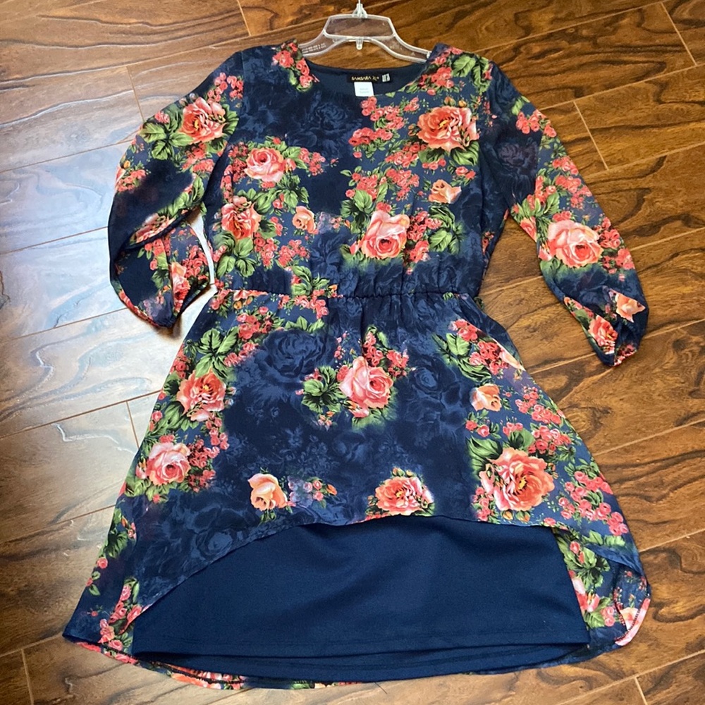 Beautiful navy coloured floral print mini dress